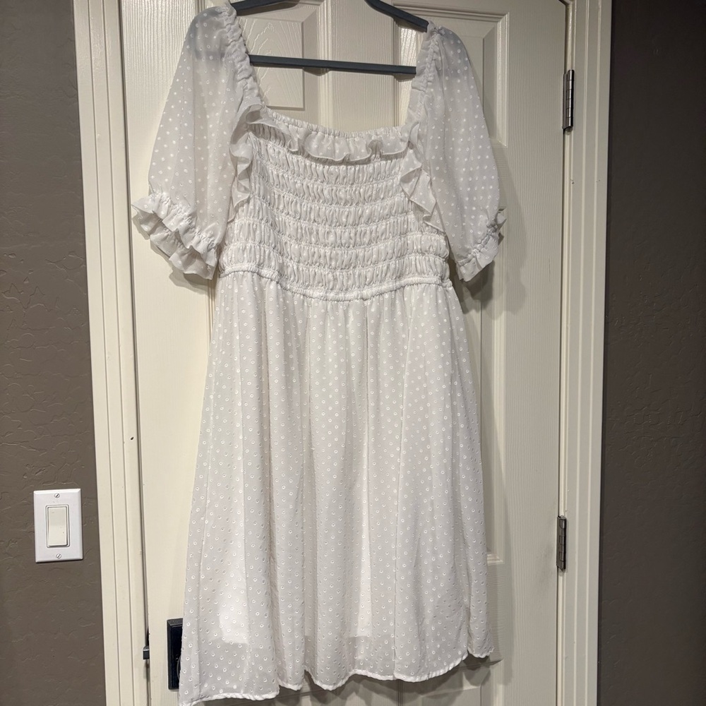 INDIGO ROSE White Swiss Dot Babydoll Dress Size 1X Smocked Knee Length Spring